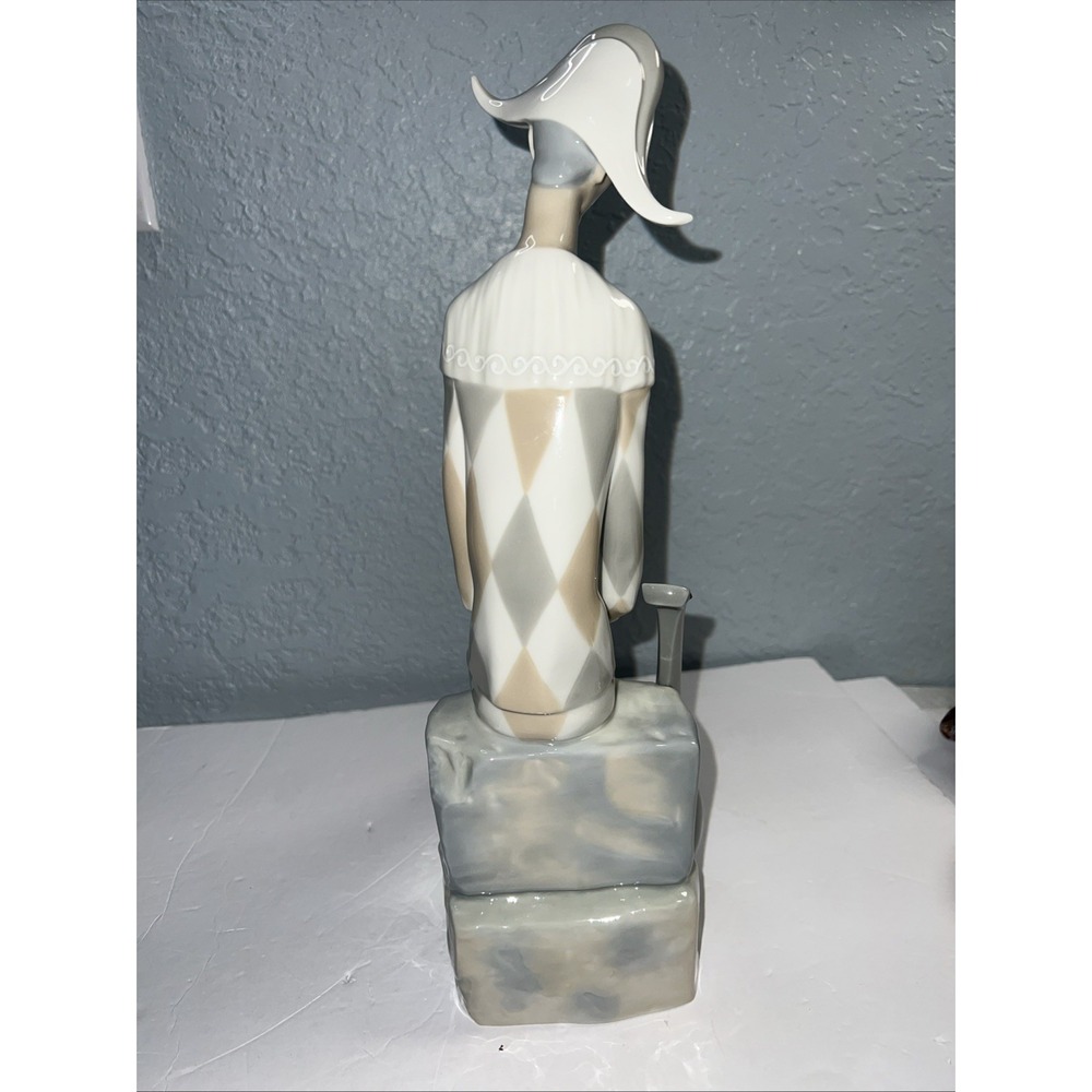 Vintage Lladro NAO 4558 Sad Harlequin Porcelain Figure-see Description - Picture 4 of 9